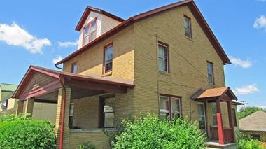 317 E. Beaver Street 3-4 Beds Apartment for Rent Photo Gallery 1